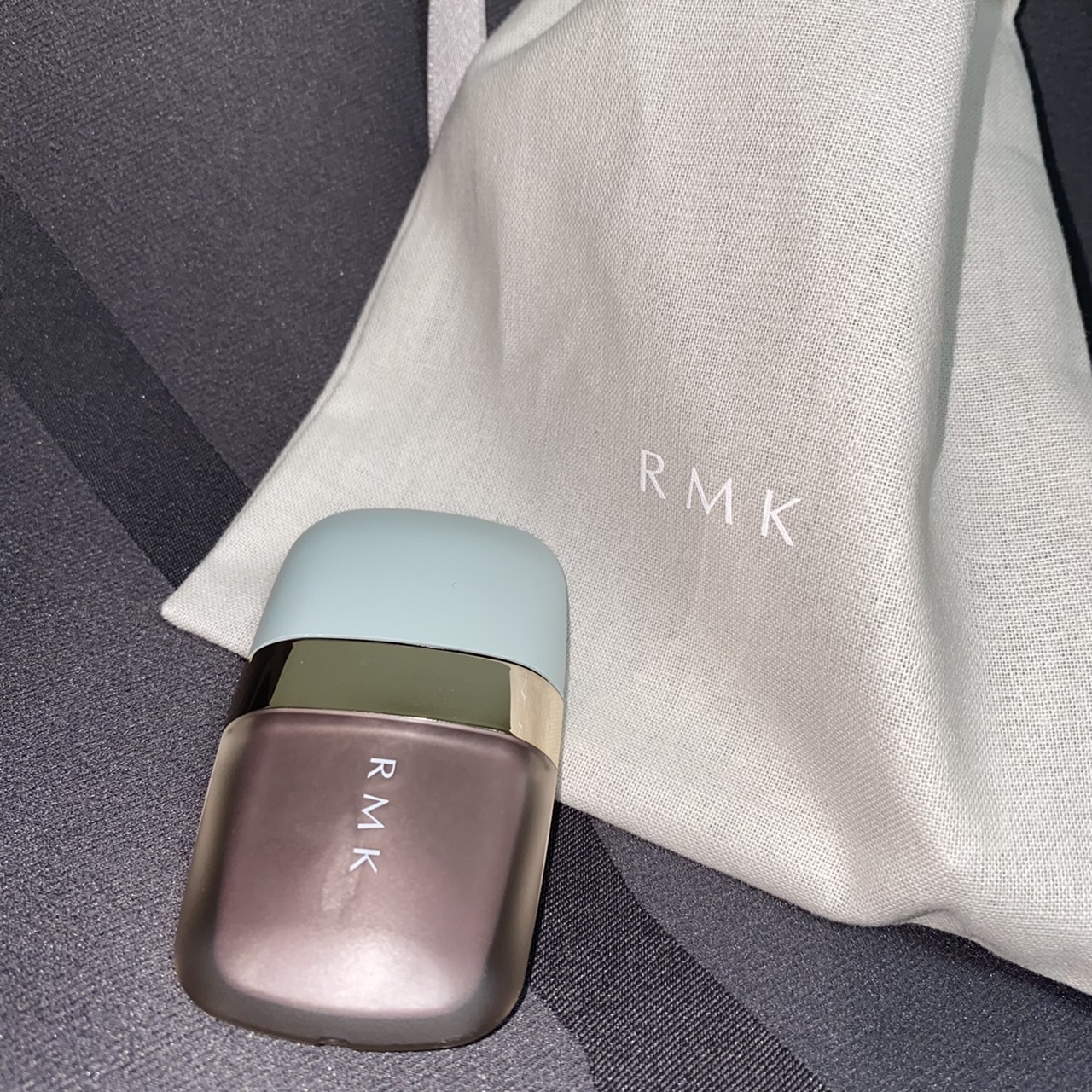 ¥3,850