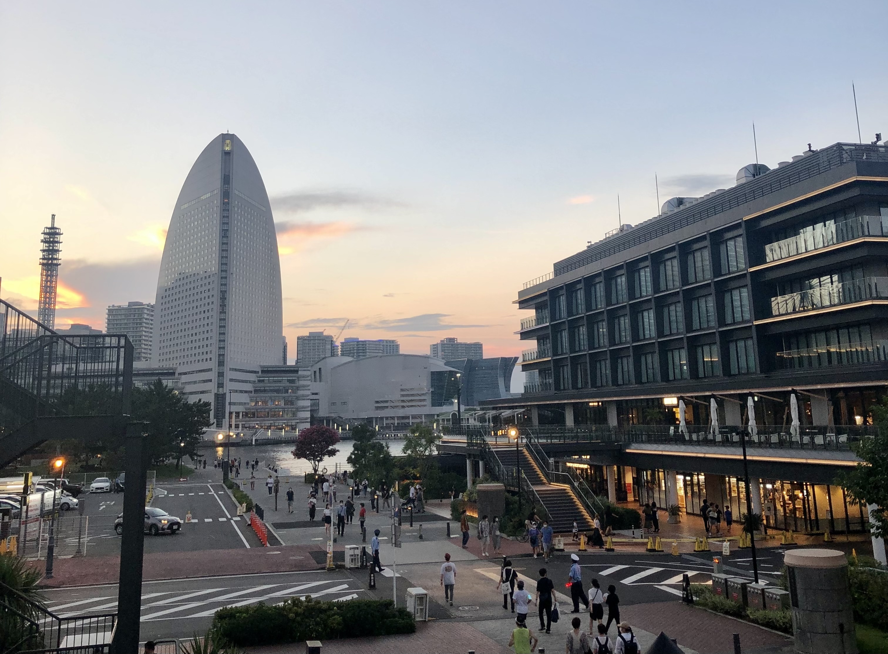 横浜カフェ 目の前は海 絶景オーシャンビューのお店 みなとみらい Non No Web ファッション 美容 モデル情報を毎日お届け