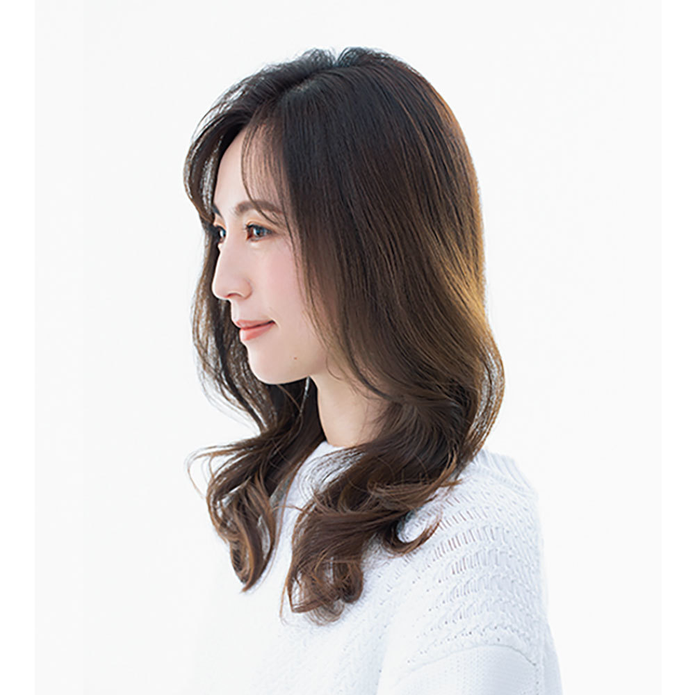 横から見た人気ランキング1位のロングヘアスタイル
