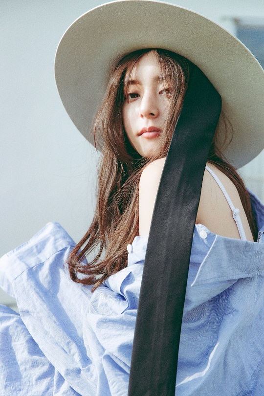 新木優子のビューティスタイルブック「新木式」の未公開カット11