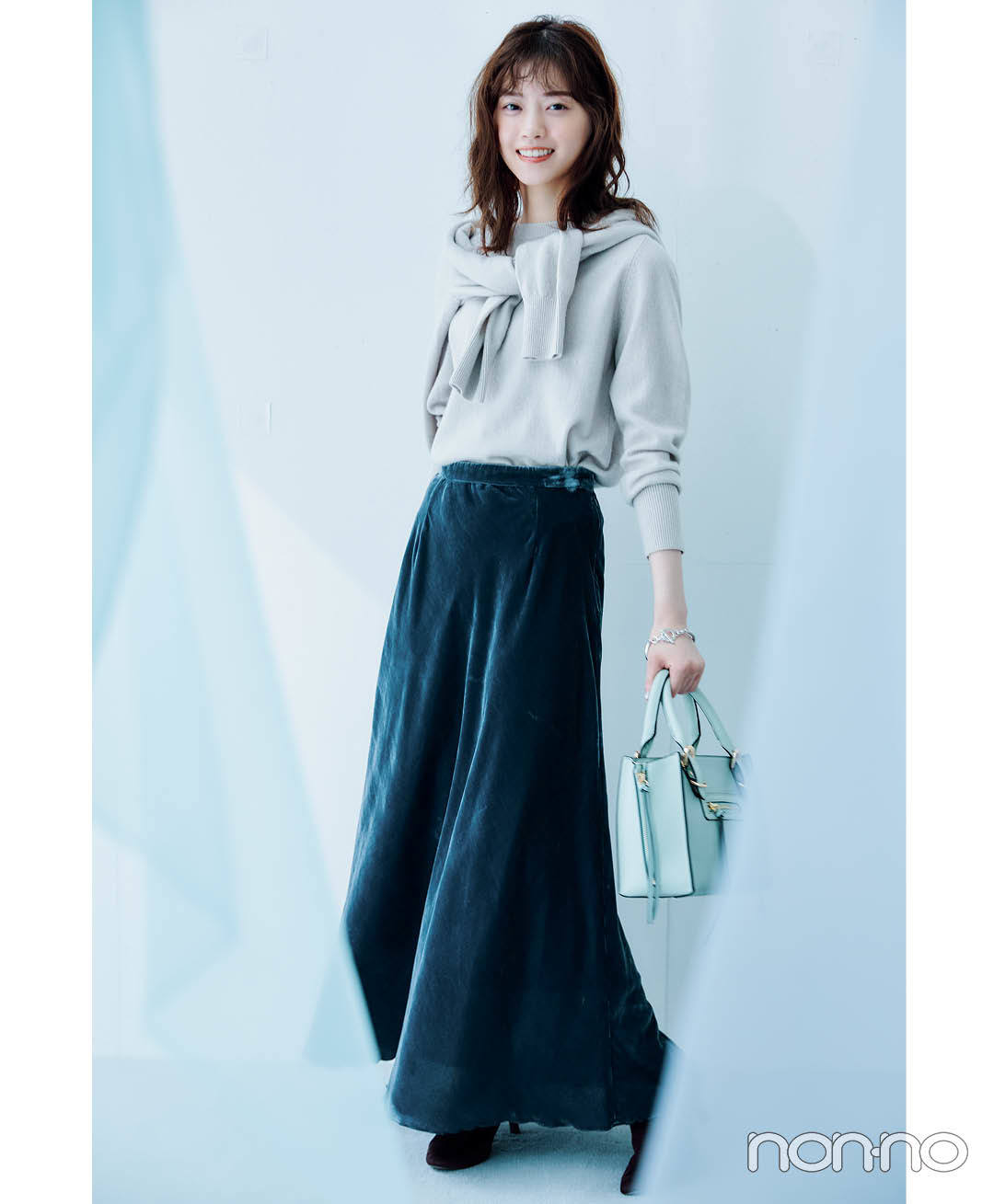 西野七瀬&堀田真由が挑戦!サテンやベロアはボトムスが鉄則♡【冬の透明感ガール⑥】_1_2
