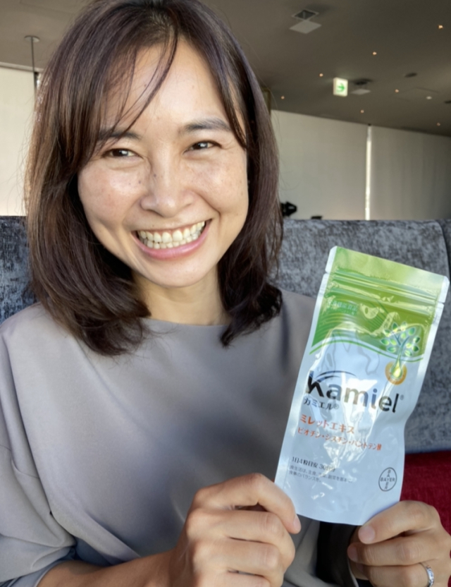 ステキに髪を下ろしたい 内側から美髪を育てるサプリメント ファッション誌marisol マリソル Online 40代をもっとキレイに 女っぷり上々