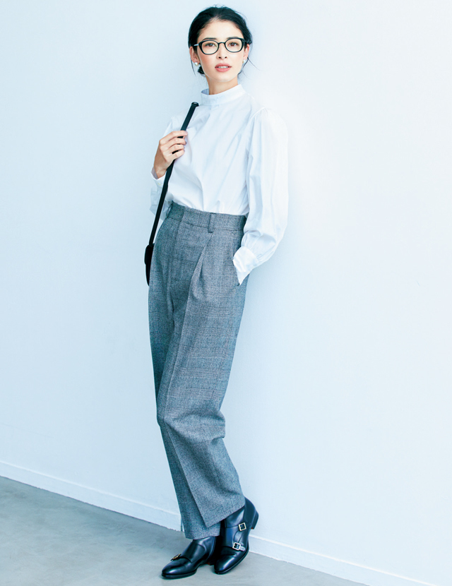 “小柄さん”の冬服 全身バランスのルール 視線を引きつける柄は顔から離れたボトムで取り入れるのが賢い