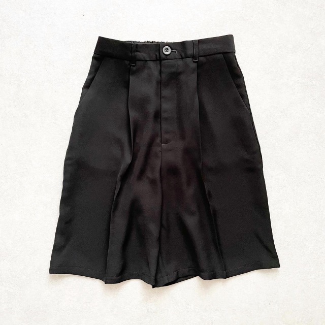 GUセンタープレスバミューダパンツ ブラック