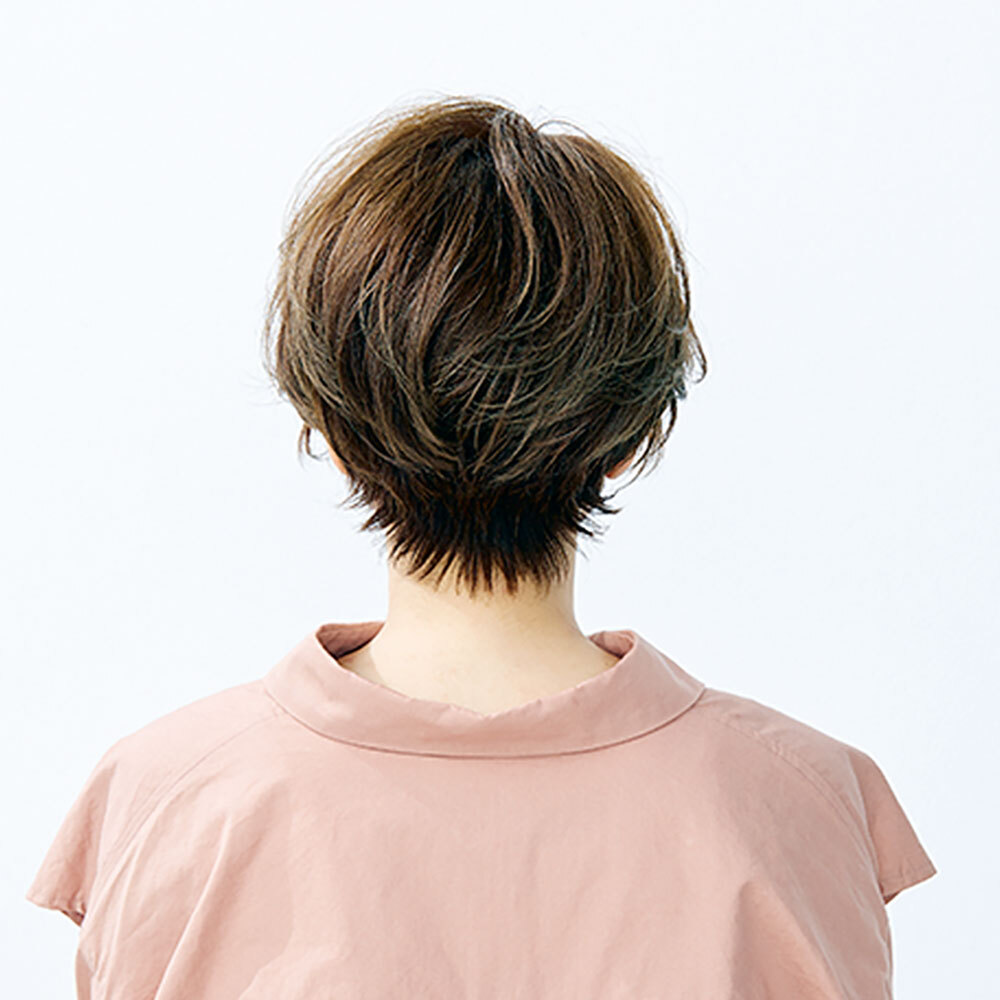 後ろから見た 40代人気ショートヘアスタイル9位