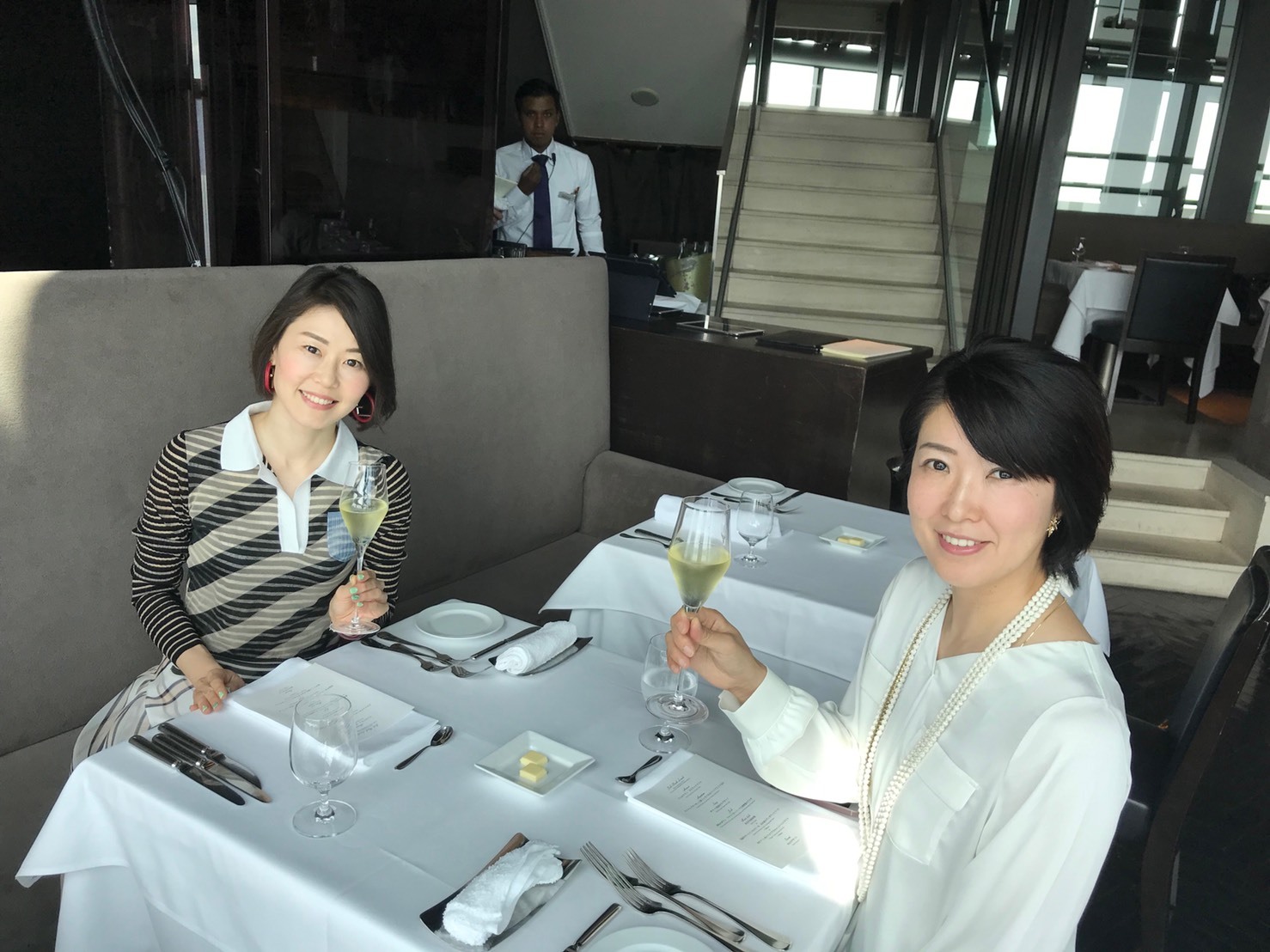 とろみブラウスで美女組さんと素敵なランチタイム☆_1_1