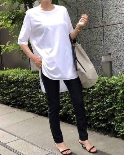 ATON ラウンドヘムTシャツ ¥15,400