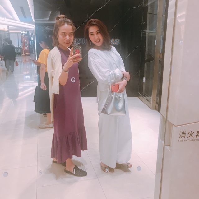 たまみさんと2ショット♡
ブラウスとパンツはガリャルダガランテ