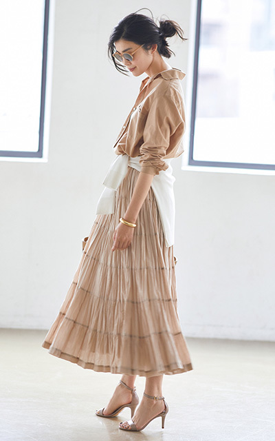 シャツ¥28,000/ロンハーマン(フランク&アイリーン フォー ロンハーマン)