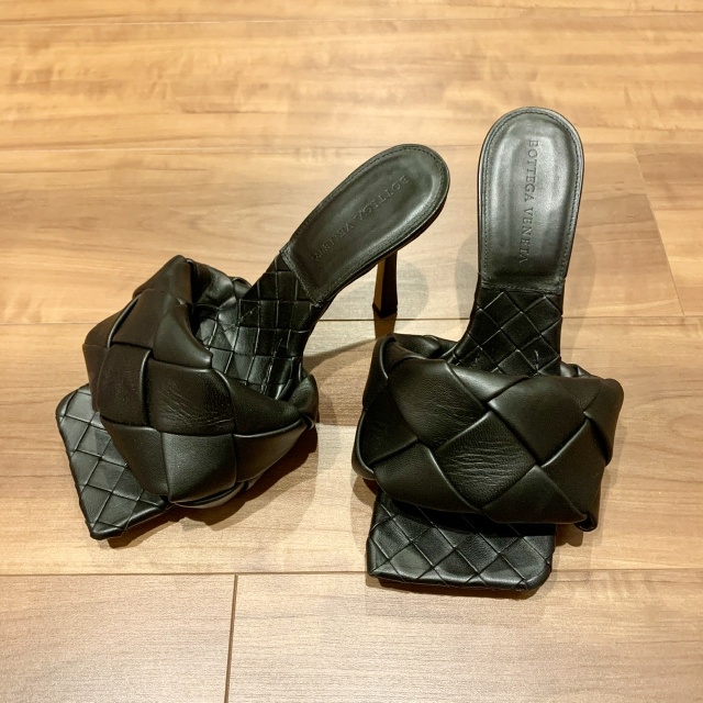 普段着改革 スクエアトゥ シューズの魅力とは ファッション誌marisol マリソル Online 40代をもっとキレイに 女っぷり上々