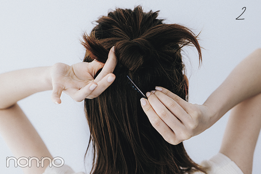 岡本夏美の「ゆるハーフおだんご」ヘアアレのモデルカット4