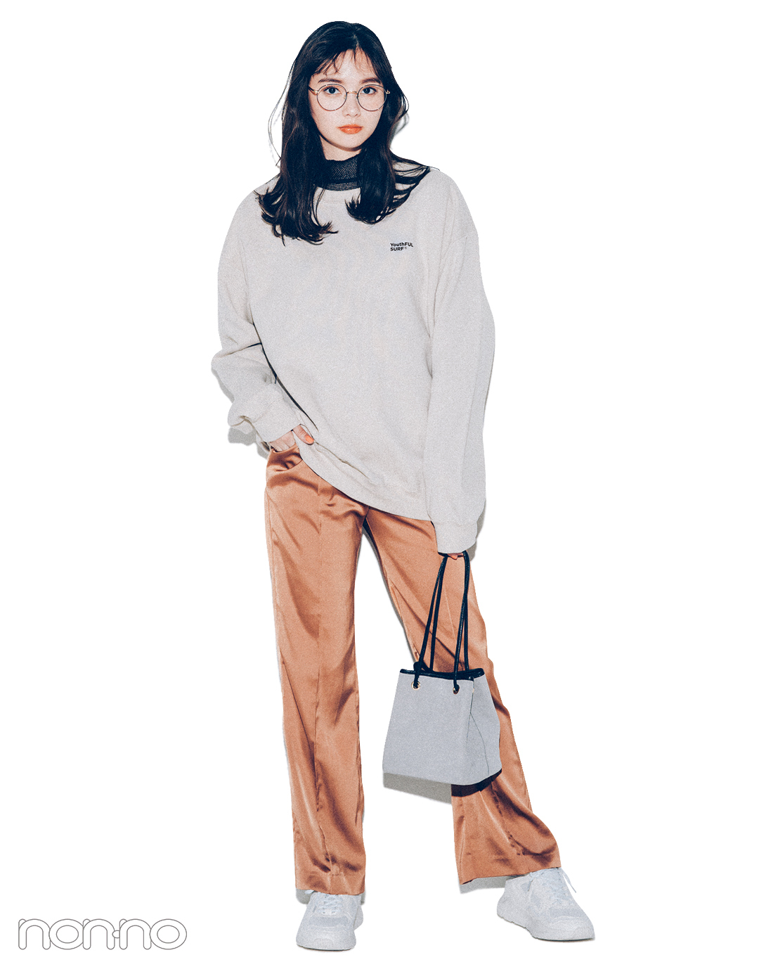 新川優愛が着る2021年春の“着たいものファースト”なコーデレッスンオーバーサイズスウェット2