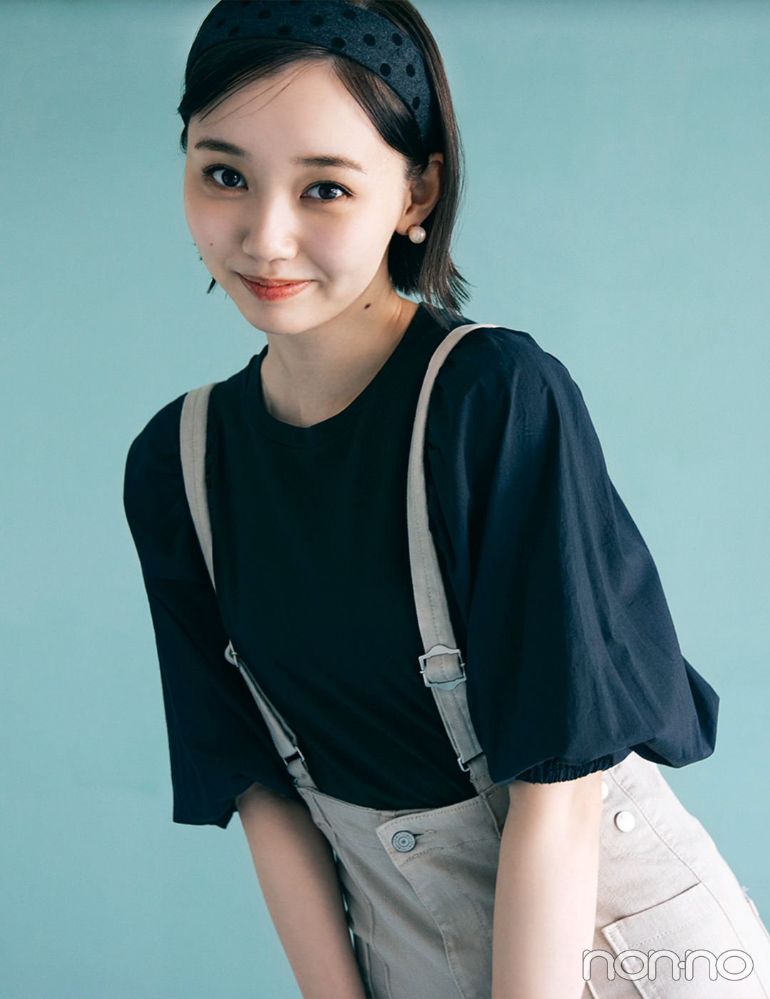 定番黒カットソーは異素材バルーン袖で旬度倍増 大学生の毎日コーデ Non No Web ファッション 美容 モデル情報を毎日お届け