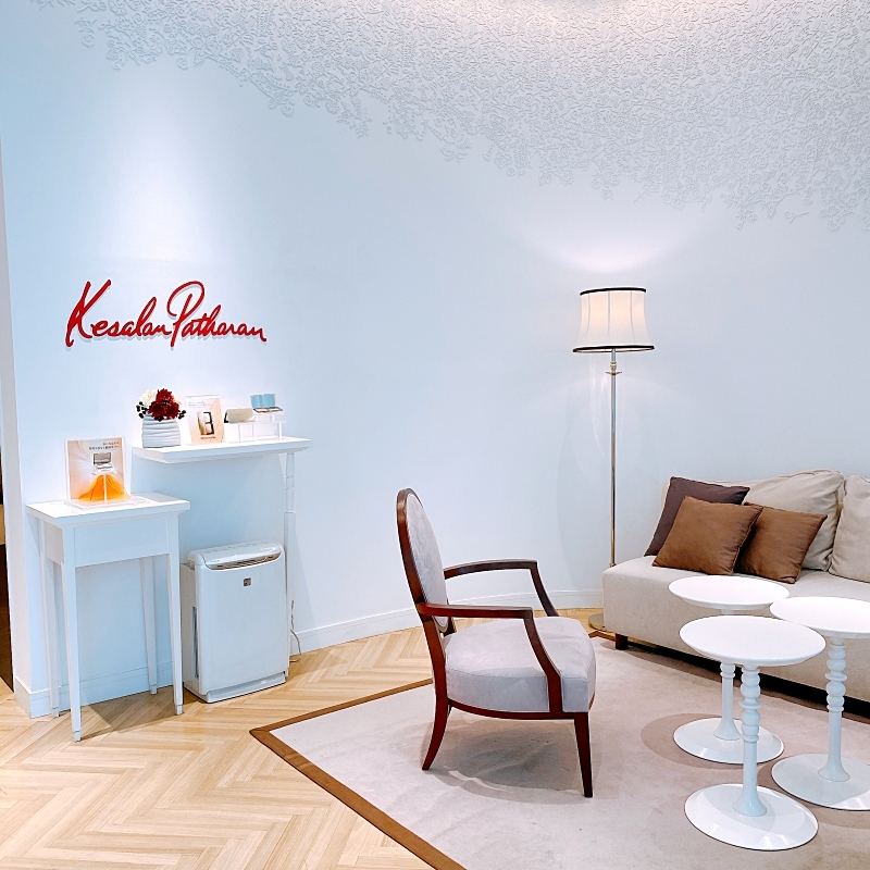 顔の上半分で若見え印象アップ ケサランパサラン 顔の土台作り にチャレンジ マーヴェラス原田の40代本気美容 361 ファッション誌marisol マリソル Online 40代をもっとキレイに 女っぷり上々