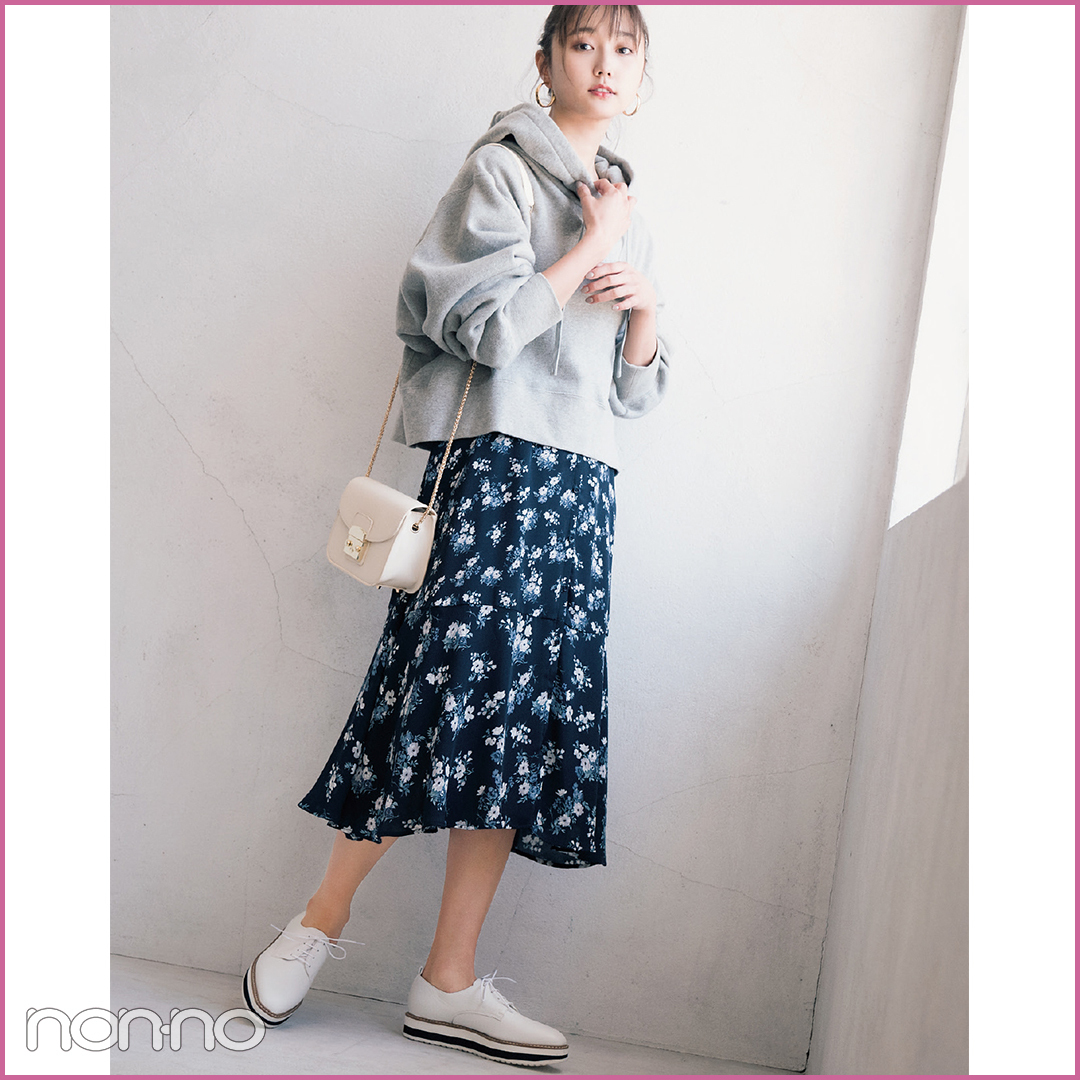 スカートもワンピースも 秋に買うべき花柄アイテム10選 Non No Web ファッション 美容 モデル情報を毎日お届け
