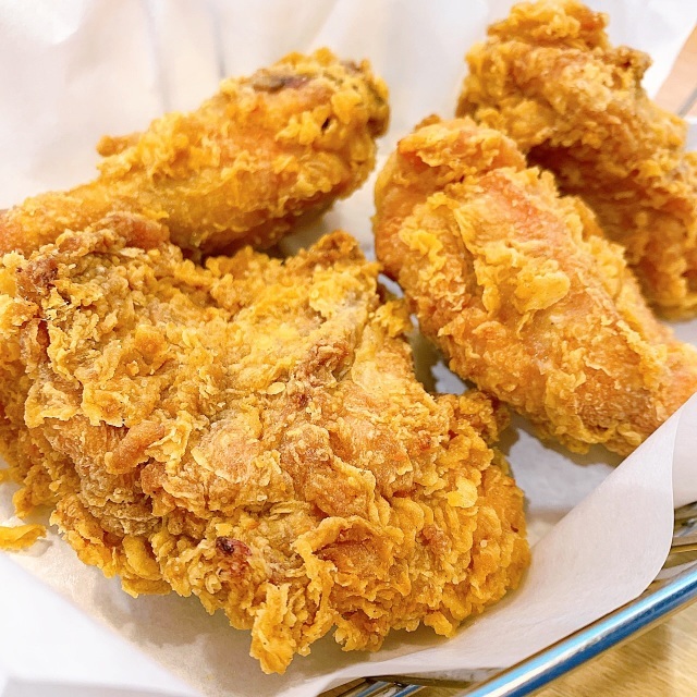 愛の不時着 韓流 BBQ オリーブチキン フライドチキン