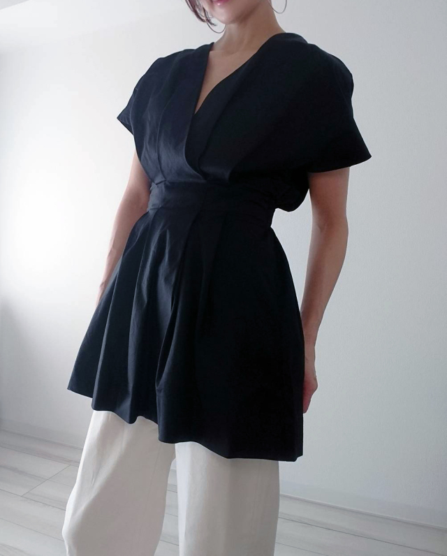 Zara ブラックシャツで魅せる40代夏のモノトーンコーデ ファッション誌marisol マリソル Online 40代をもっとキレイに 女っぷり上々