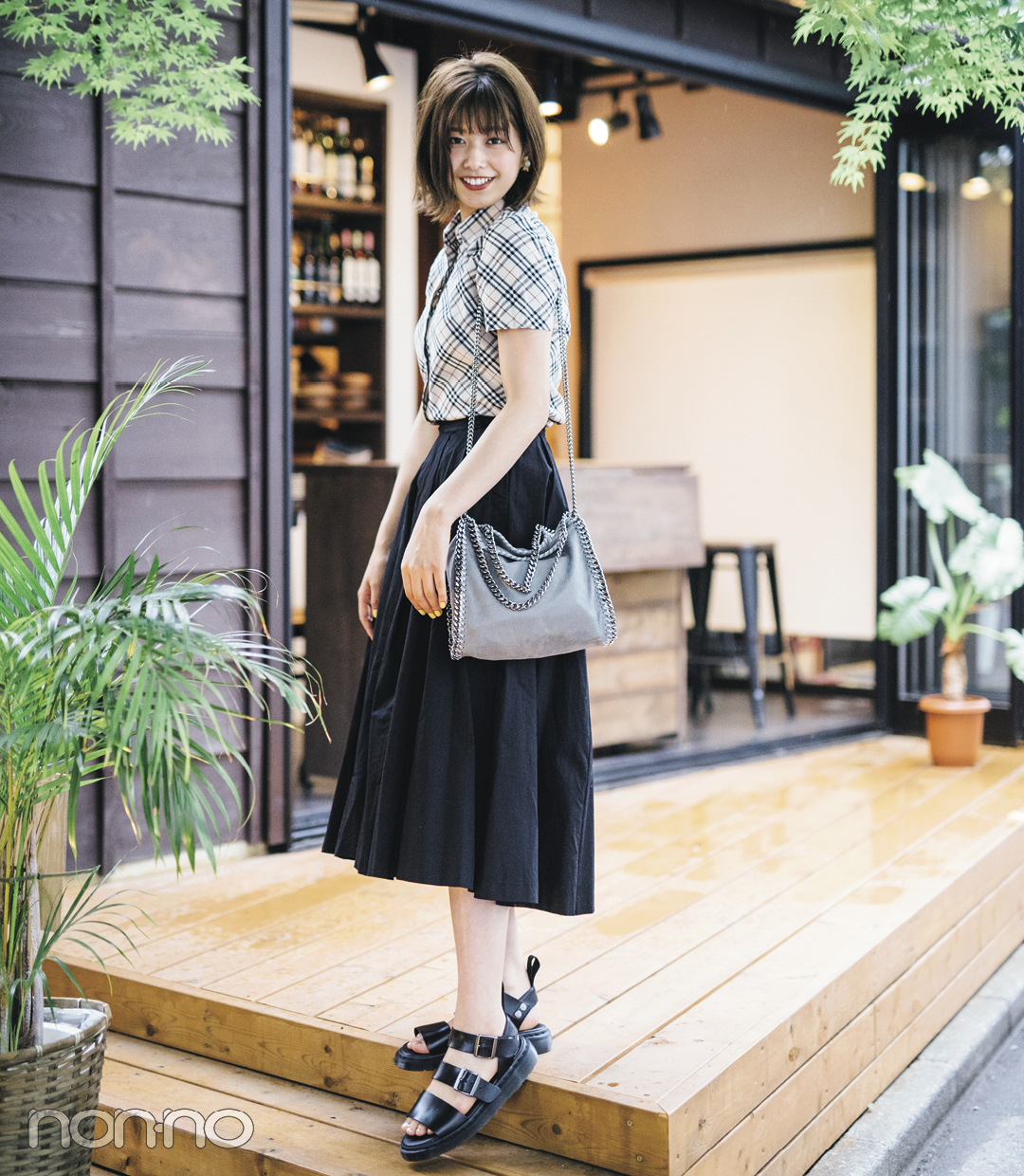 渡邉理佐のバッグとバッグの中身、見せます!_1_3