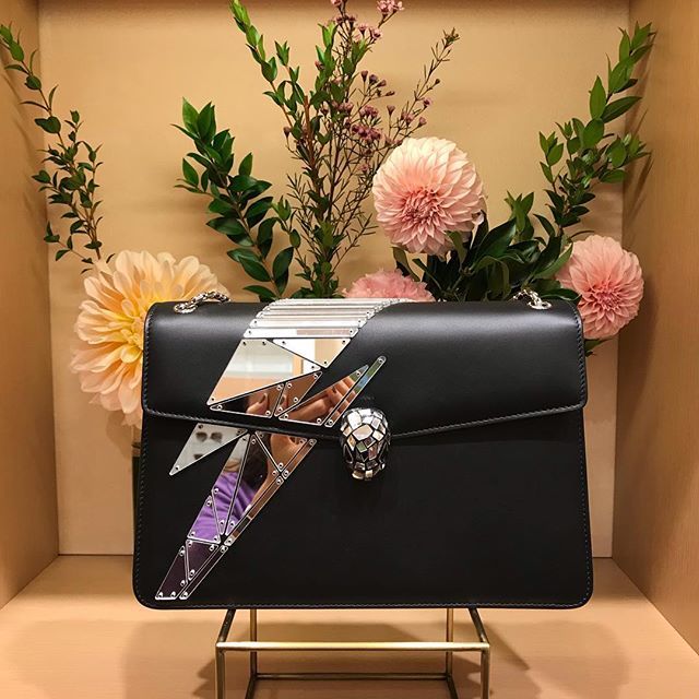 宝石のような、小さなバッグたちです。_1_4