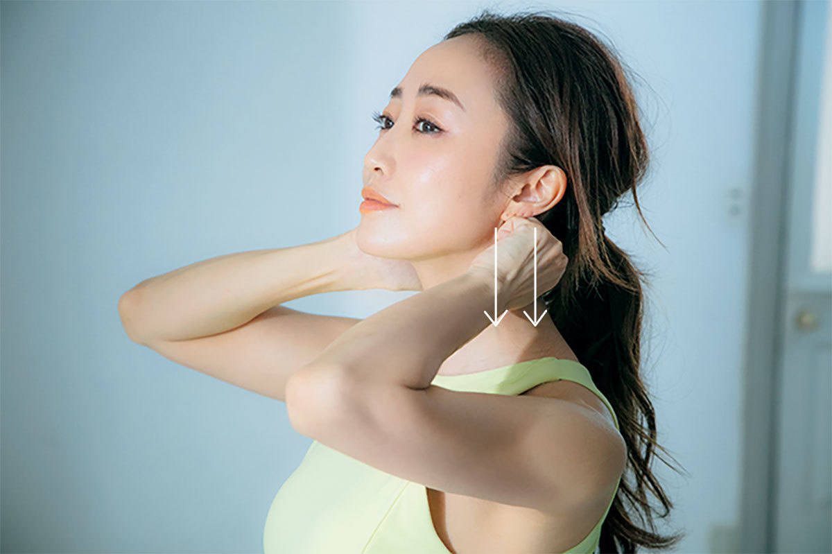 神崎恵 頭皮マッサージ4