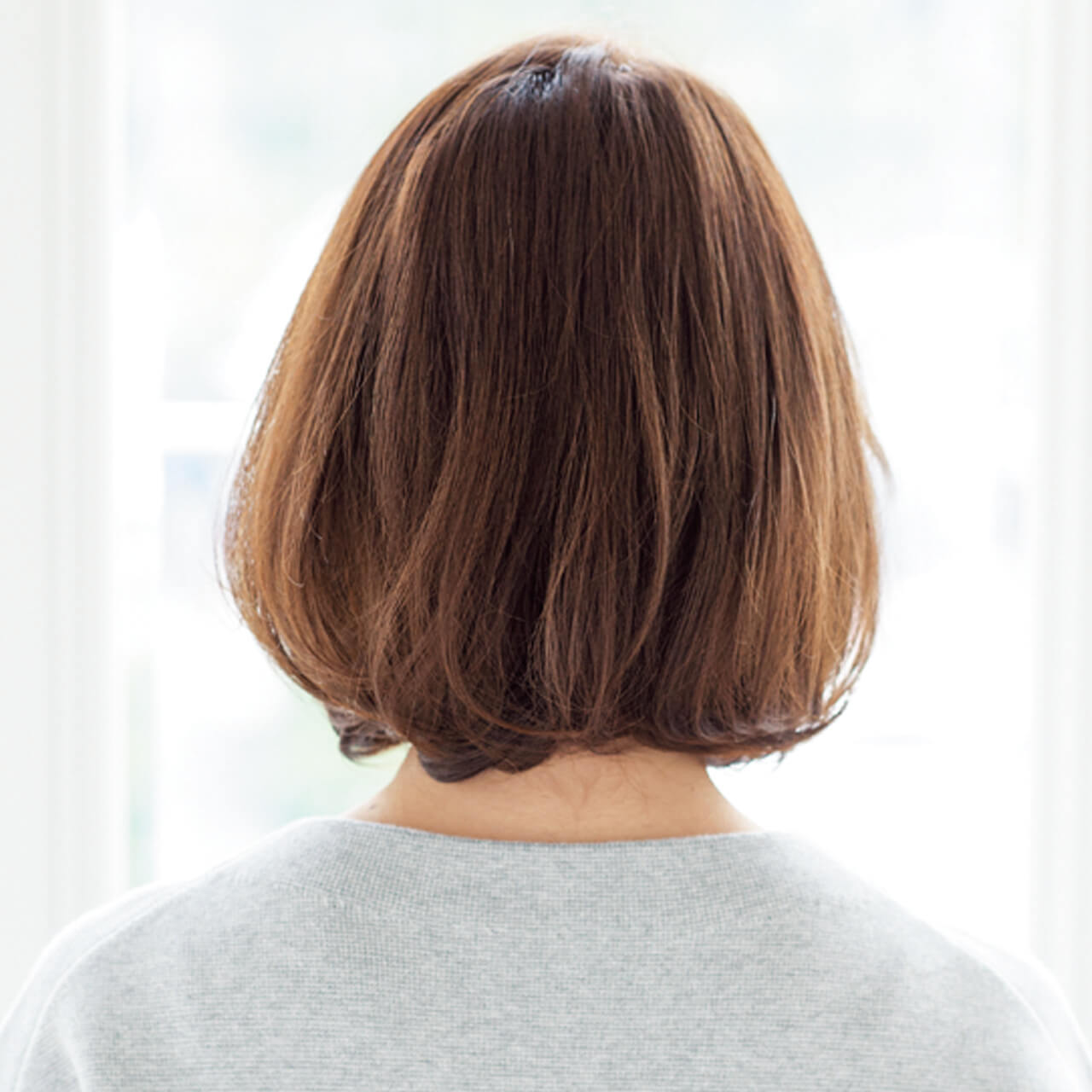 顔立ちすっきり!女性らしいフェミニンな40代ボブスタイル【40代のボブヘア】_1_3