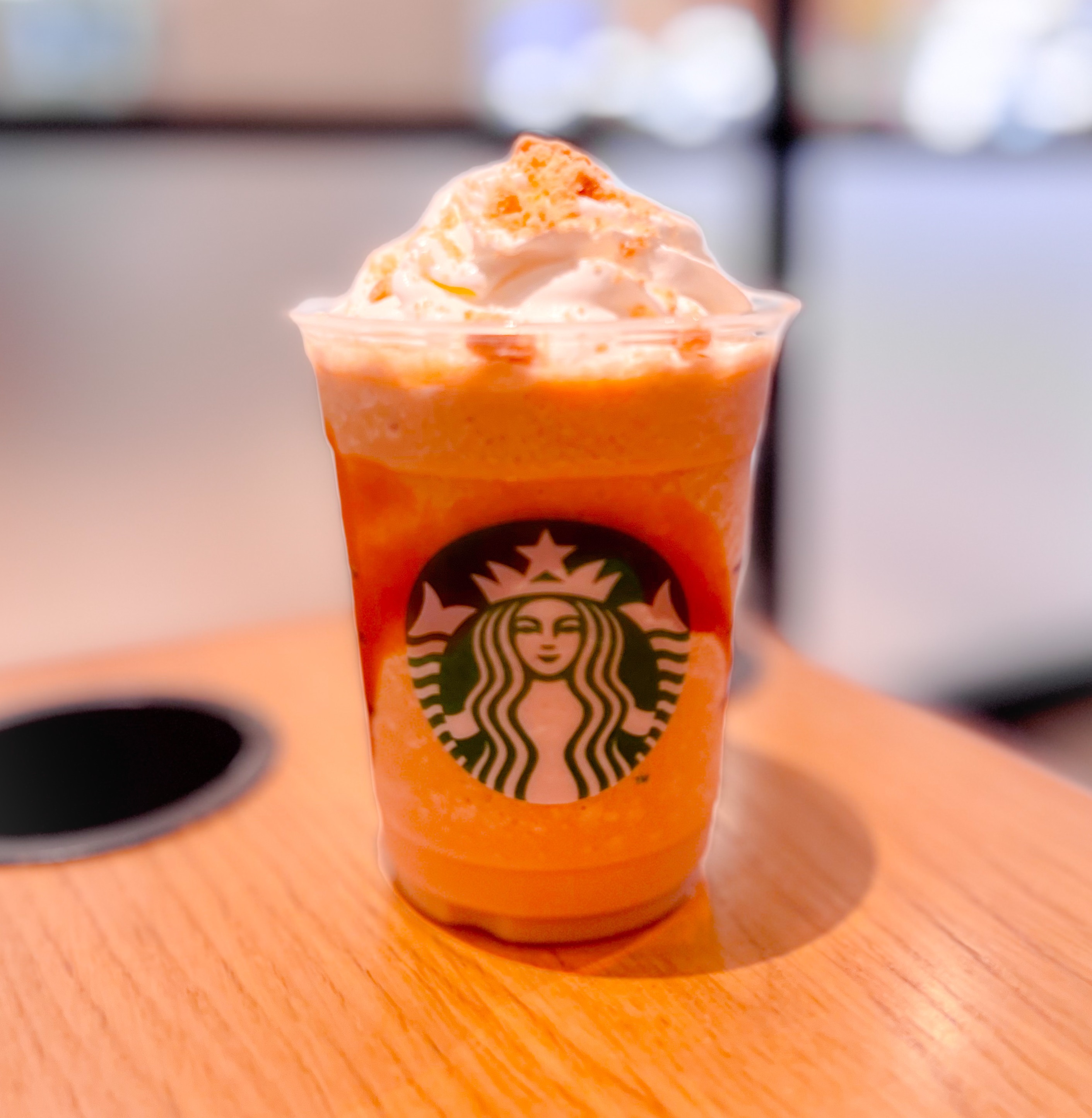 【スタバ新作】「沖縄 かりー ちんすこう バニラ キャラメル フラペチーノ」を飲んだ感想、カスタム