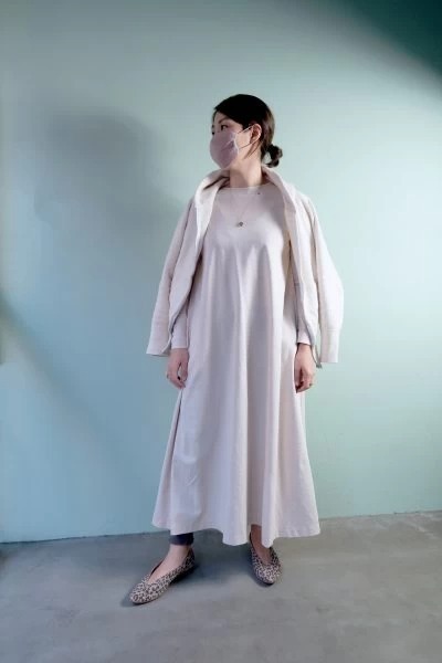 enchanted 【HAPPY PLUS STORE別注】本革ソフトレザーVカットバブーシュ ¥12,980(税込)