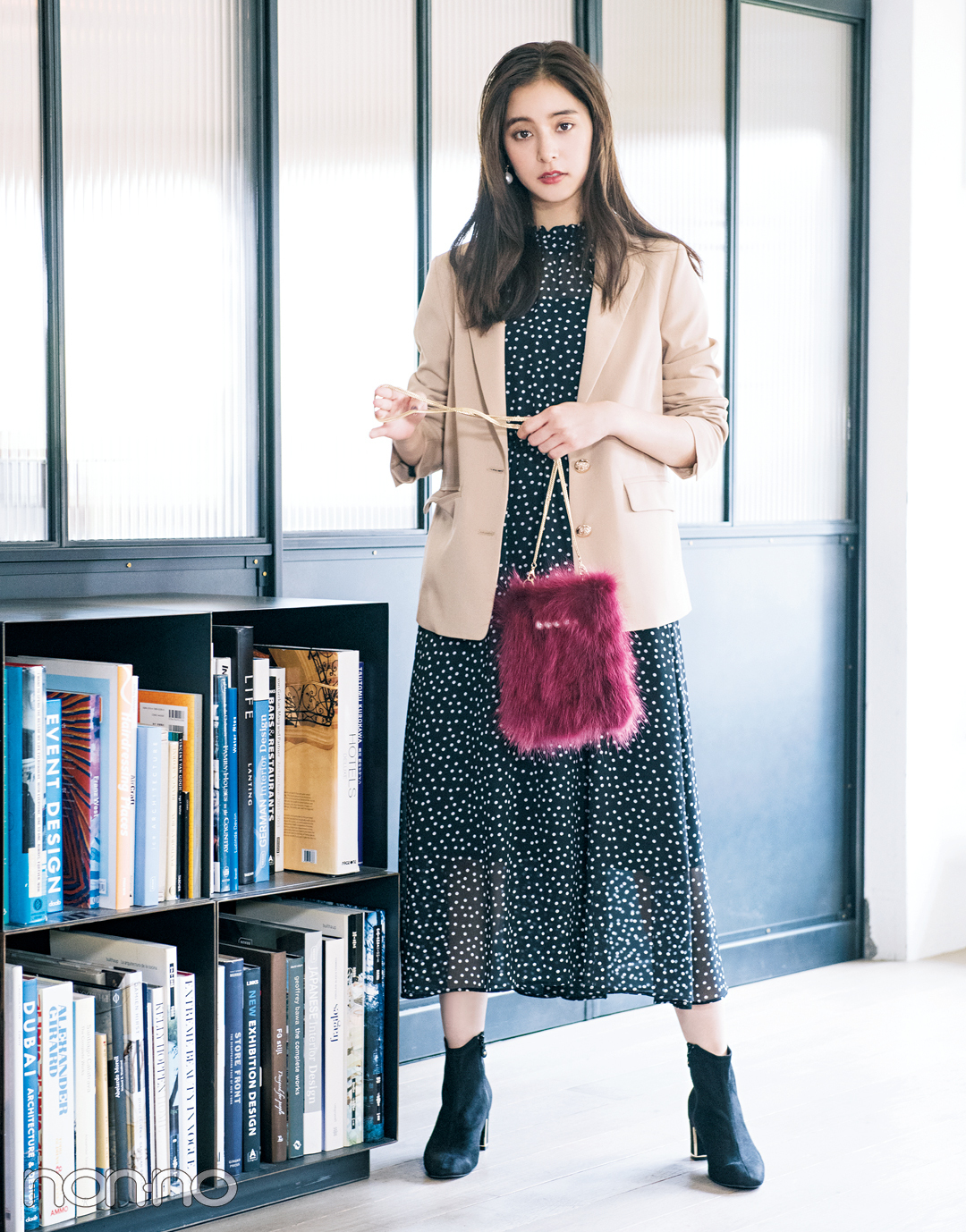 新木優子&渡邉理佐★ テーラードJK+ワンピが可愛い!【秋冬トレンド服の正解コーデ教えます】_1_5