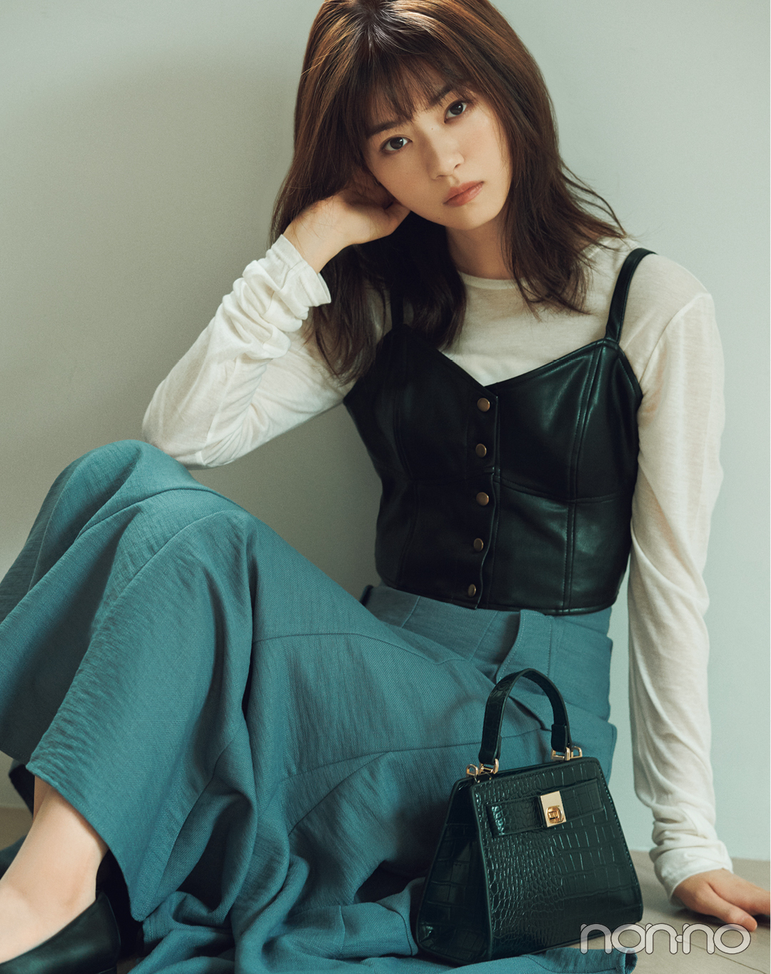 西野七瀬が着る「優しげレザー」、まず欲しいのはジャケット&ビスチェ!_1_4
