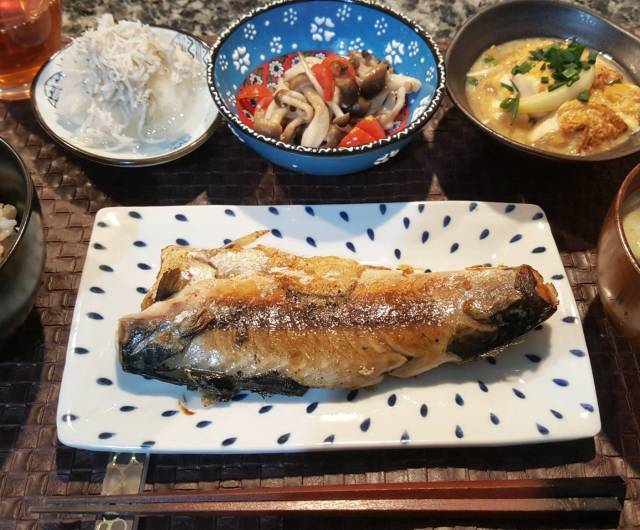 ■月曜日の鯖の塩焼き定食