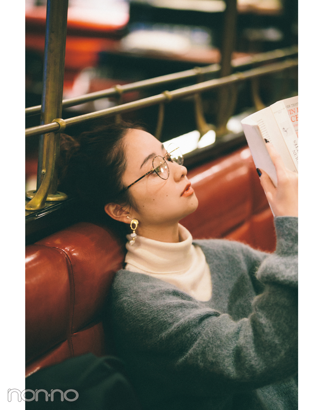 【堀田真由のパリシックに憧れて④】いつものニットは、レイヤードテクでぐっとこなれる_1_3