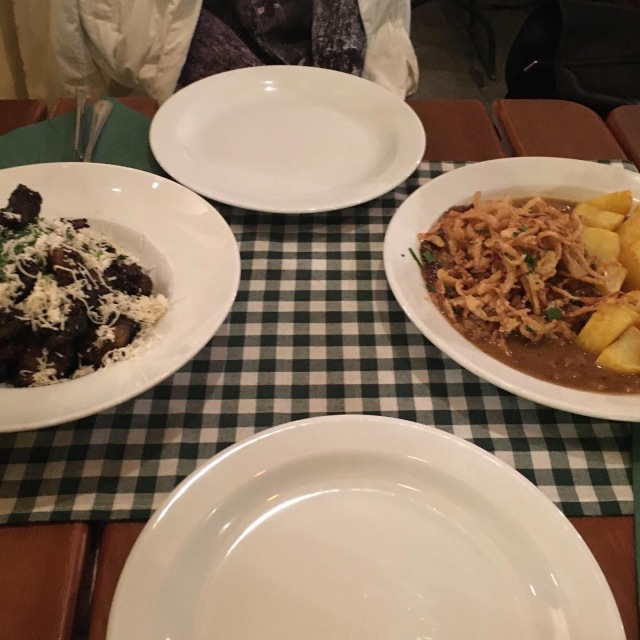 友人とオーストリア料理レストランへ_1_2