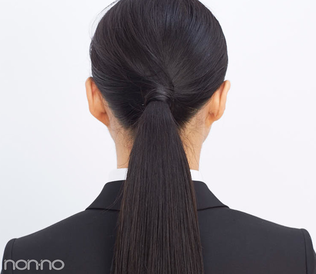 就活の髪型 最終面接ではツヤ盛りひとつ結び おすすめヘアオイルつき Non No Web ファッション 美容 モデル情報を毎日お届け 就活の髪型 最終面接ではツヤ盛りひとつ結び おすすめヘアオイルつき Non No Web ファッション 美容 モデル情報を毎日お届け