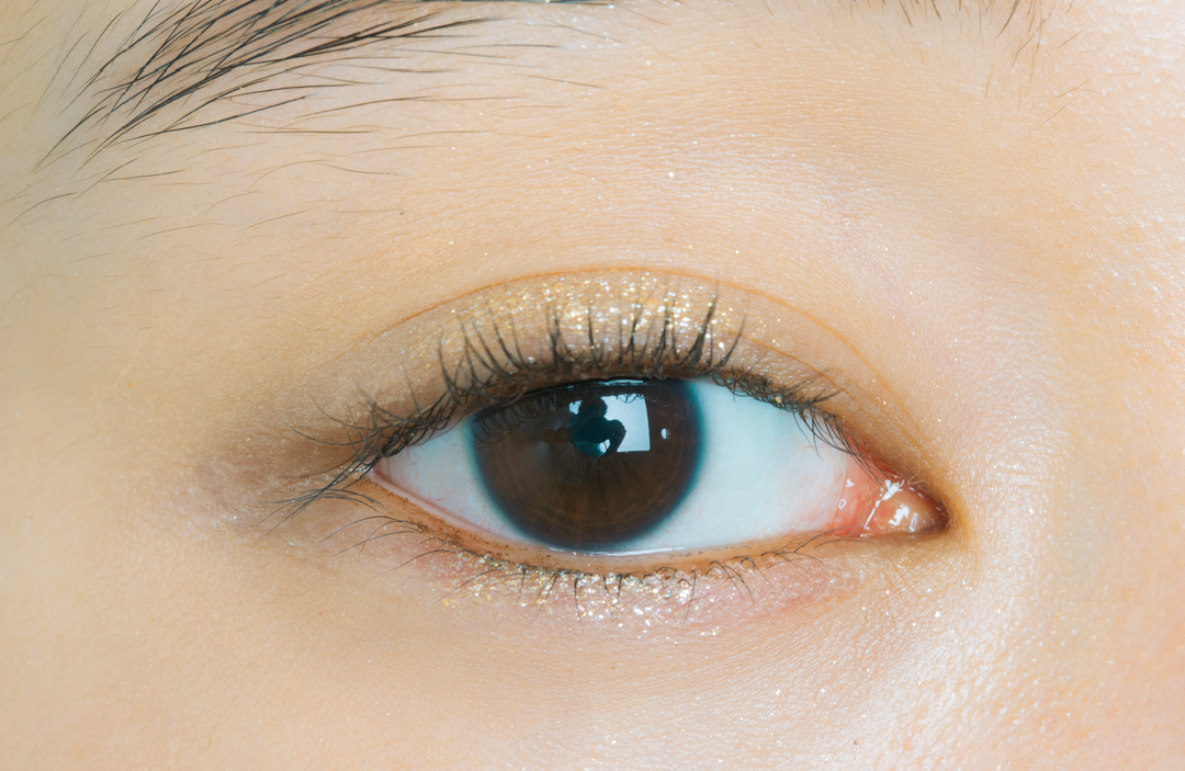 キラキラアイシャドウは 入れる場所で印象激変 涙袋 目頭 目尻 ５つのテクを伝授 Non No Web ファッション 美容 モデル情報を毎日お届け