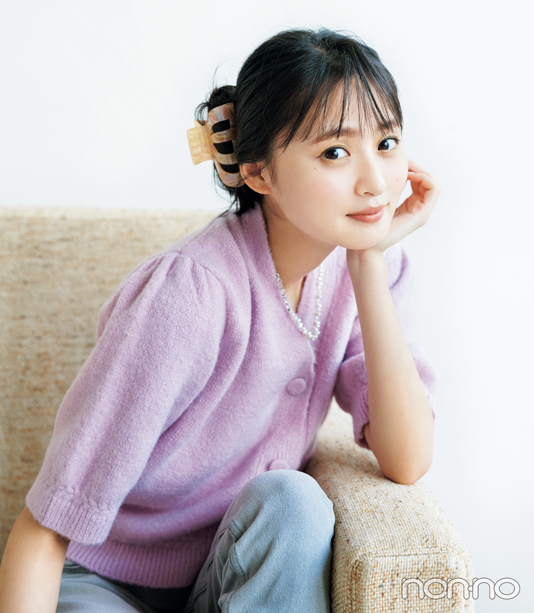 遠藤さくらのヘアアクセ&アレンジ図鑑のモデルカット1-2