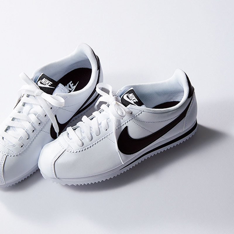 コーデのなじませ役 定番白スニーカー 4選 Happy Plus One ハピプラワン