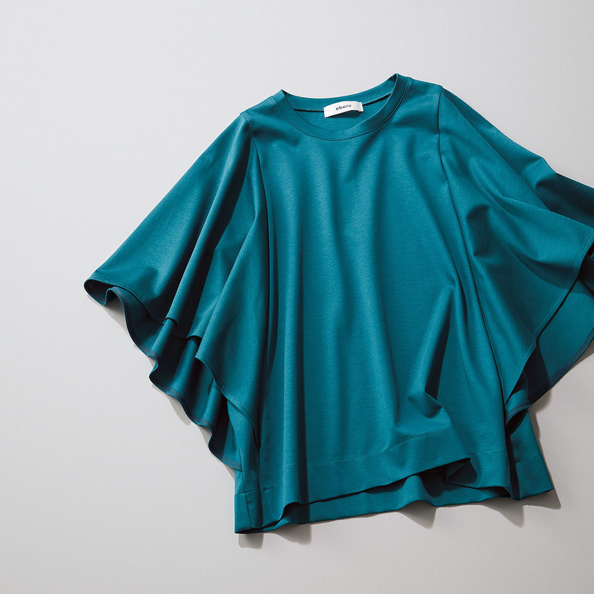 ■ebureのドルマンTシャツ