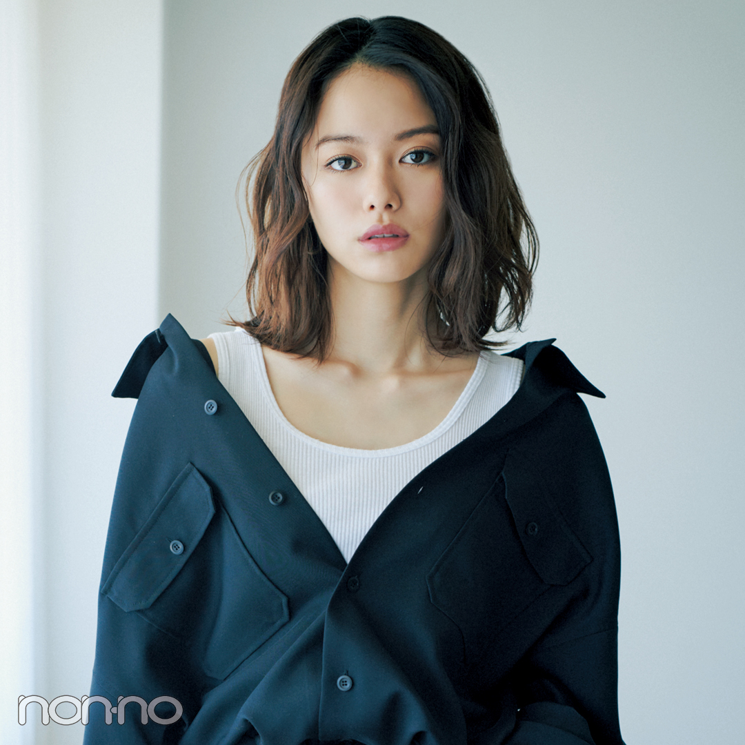 この夏 黒をおしゃれに着こなしたいなら山本舞香さんがお手本 Non No Web ファッション 美容 モデル情報を毎日お届け
