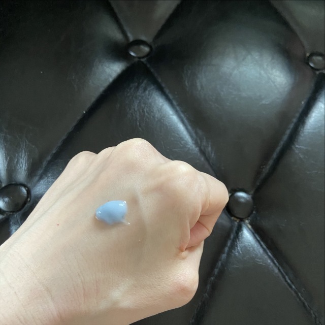 塗るボトックス ペプチドボリュームエッセンスプレミアム テクスチャー