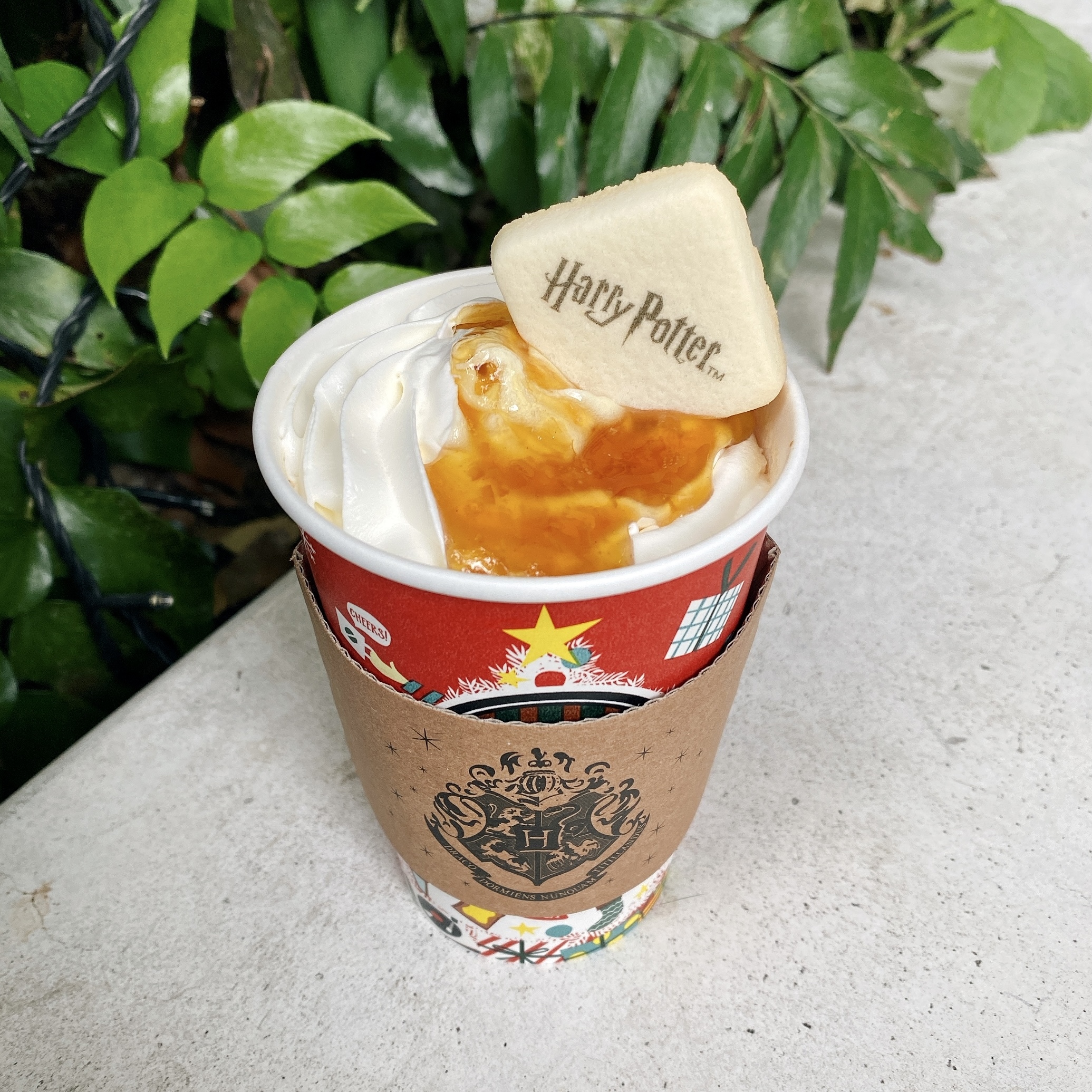 タリーズ新作 本日発売 ハリー ポッターコラボの限定ドリンク トリークルタルトラテ 店内の装飾をレポ Non No Web ファッション 美容 モデル情報を毎日お届け