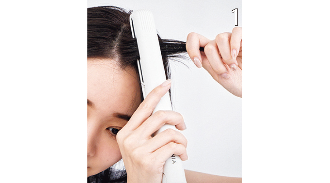 ストレートアイロンでハーフ立ち上げヘアアレンジ1