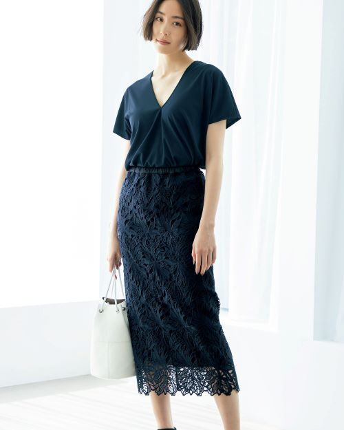 森慶子×L’UNE 2WAY Vネックカットソー ¥22,000