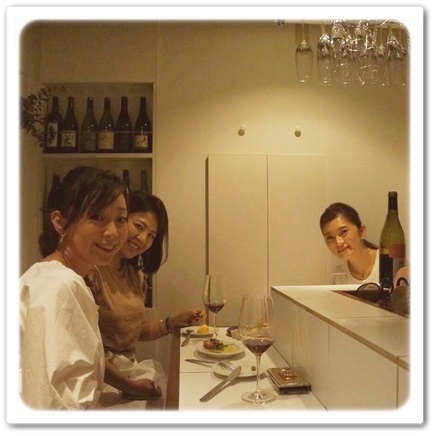 平野由希子さんのワインバーへ集合!8 huit_1_4