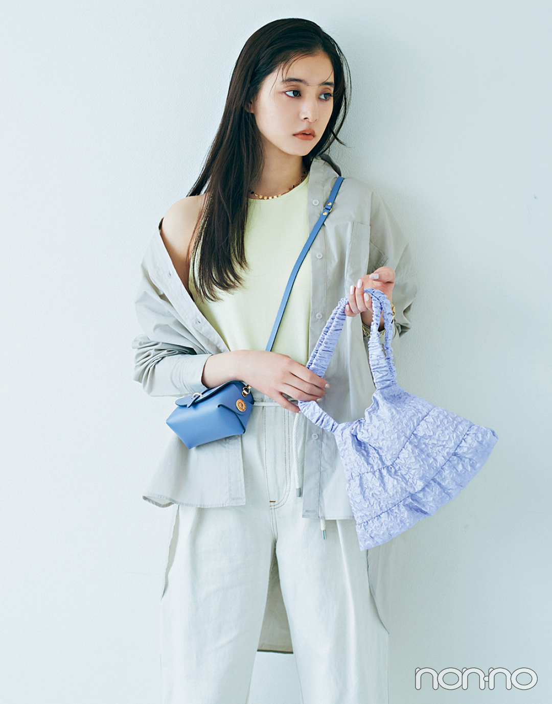 新木優子の大人フェミニンなバッグコーデ10