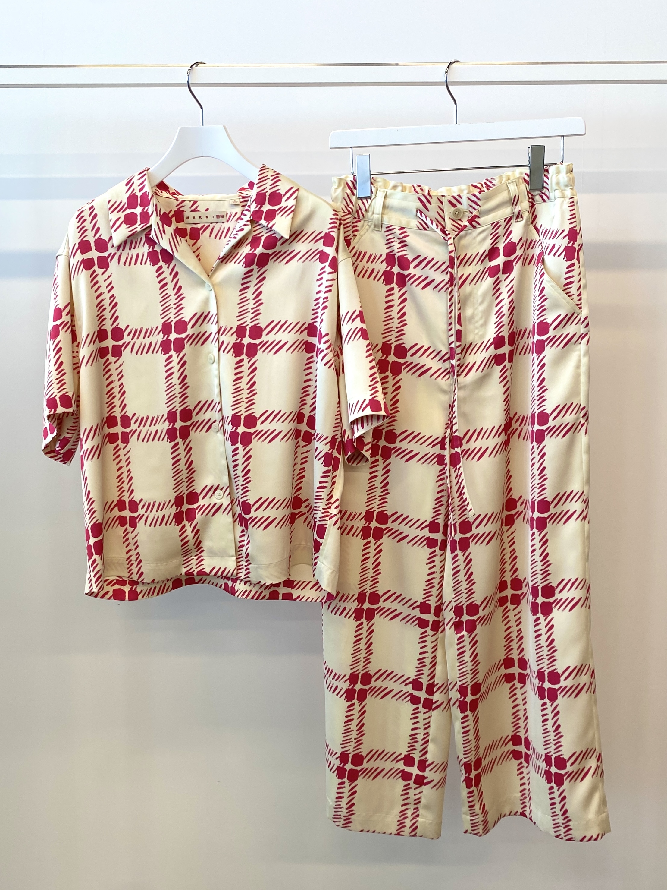 UNIQLO and MARNI(ユニクロ アンド マルニ) オーバーサイズオープンカラーシャツ ドレープイージーワイドストレートパンツ