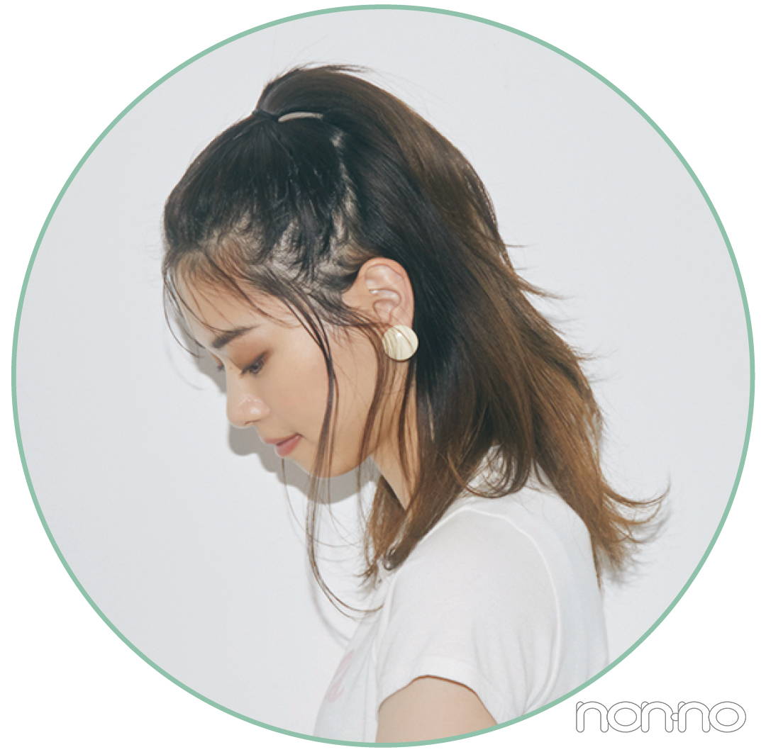 西野七瀬のトップス×盛れるヘアアレカット4-2