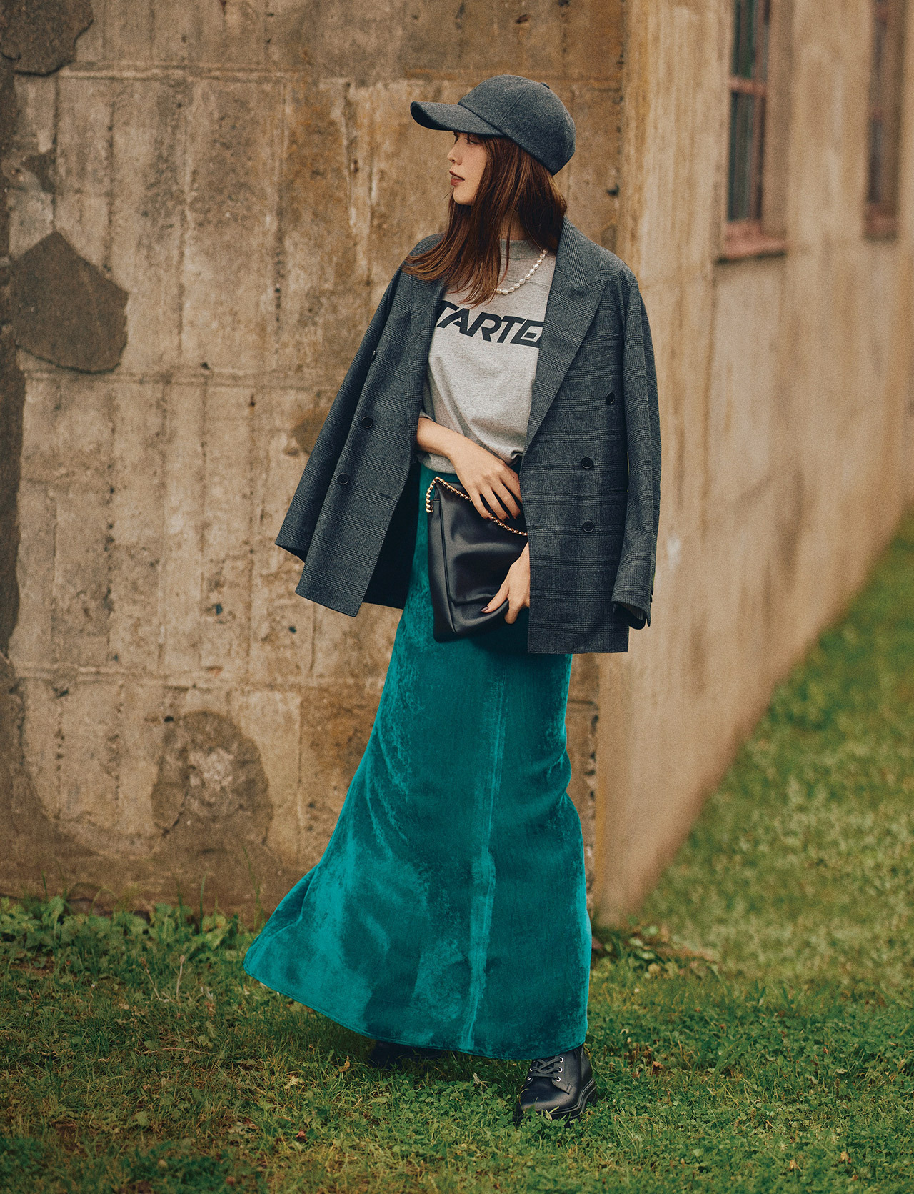 21秋のスカートコーデは 女っぷりとカジュアルのバランスがカギ スカートコーデまとめ 40代ファッション ファッション誌marisol マリソル 40代をもっとキレイに 女っぷり上々