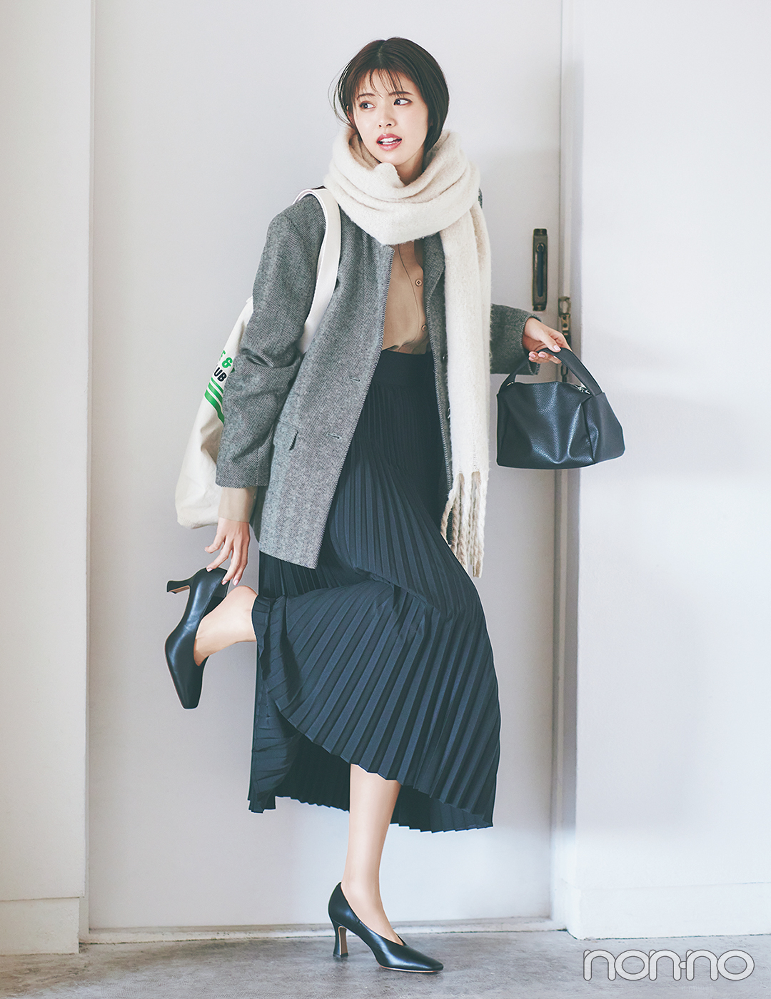 上品 知的さが魅力のジャケットとスカート 大学生の毎日コーデ Non No Web ファッション 美容 モデル情報を毎日お届け