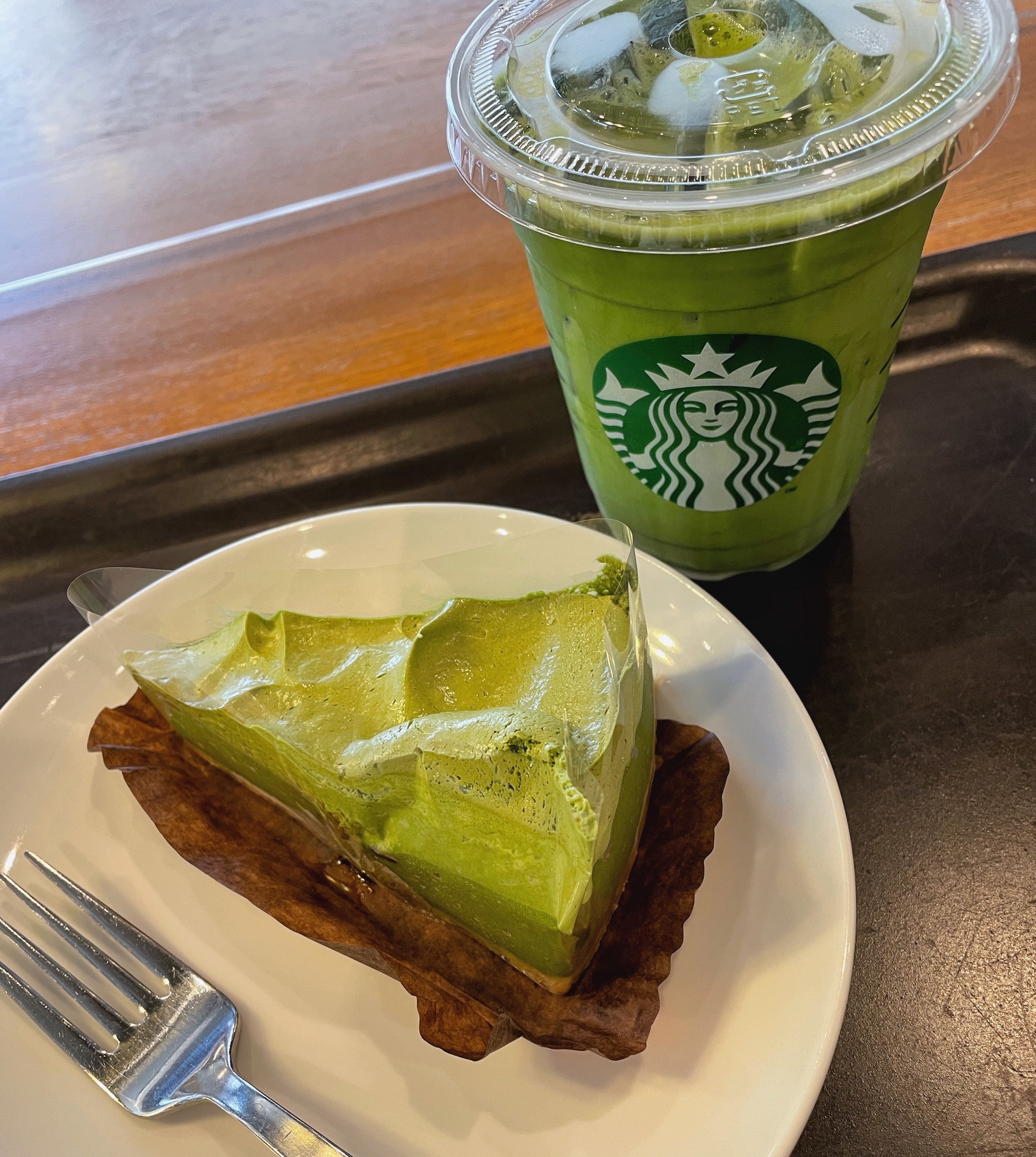 抹茶好き必見 スタバの新作飲んでみました ポイントやカロリーも紹介 Non No Web ファッション 美容 モデル情報を毎日お届け