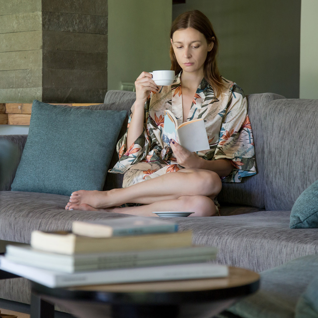 働くアラフォー女性に聞いた いま読むべきおすすめ本 ファッション誌marisol マリソル Online 40代をもっとキレイに 女っぷり上々